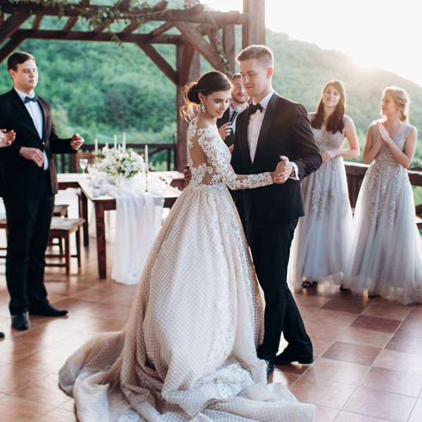couple at wedding